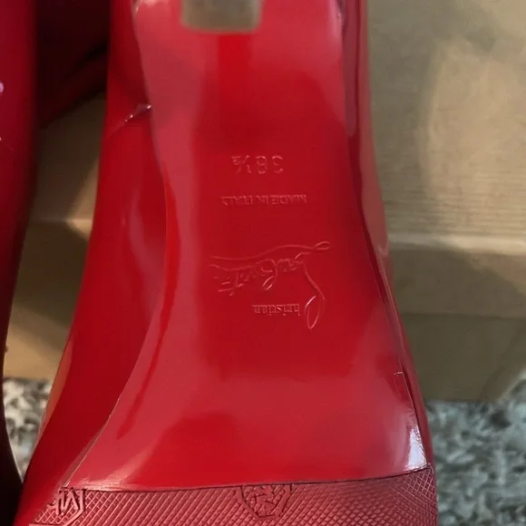 Women’s authentic Christian Louboutin so Kate 120 Patent red heels size 38.5 EUC - Picture 2 of 9
